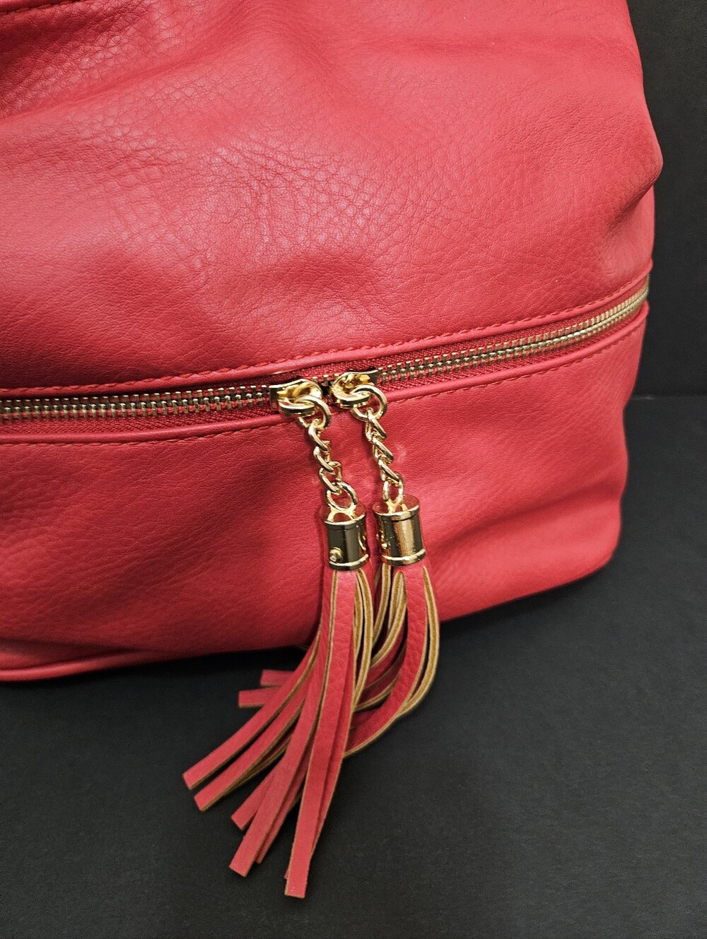 Accent by Sam Edelman red faux leather handbag with gold hardware & tassels NEW - Picture 2 of 10